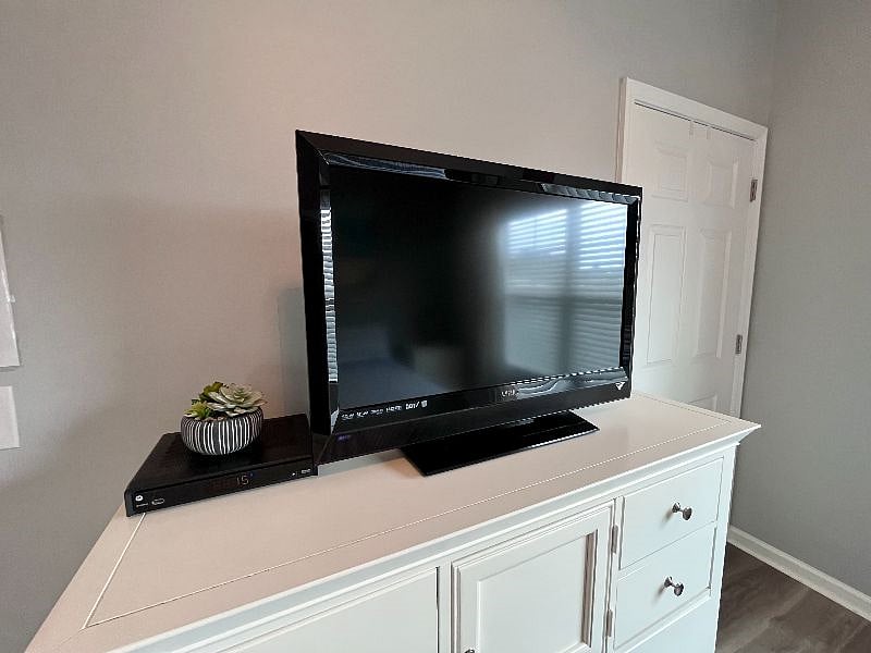 All bedrooms have a closet, dresser, night stand, and smart TV with cable+ and streaming capabilities.