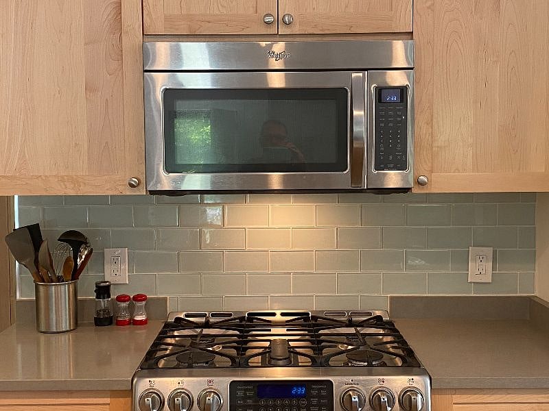 Glass tile backsplash