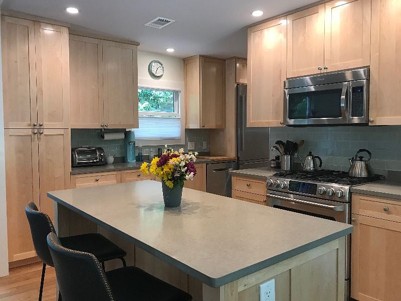 Kitchen island