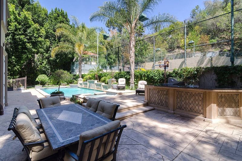 Furnished Finder property 480280_1 photo 18