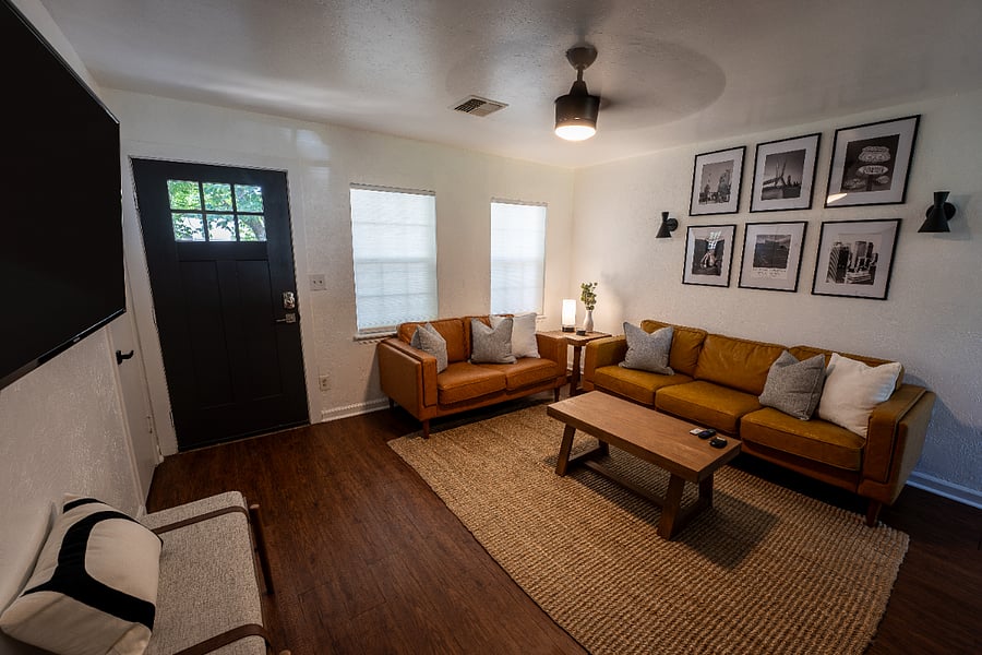 Furnished Finder property 480360_1 photo 1