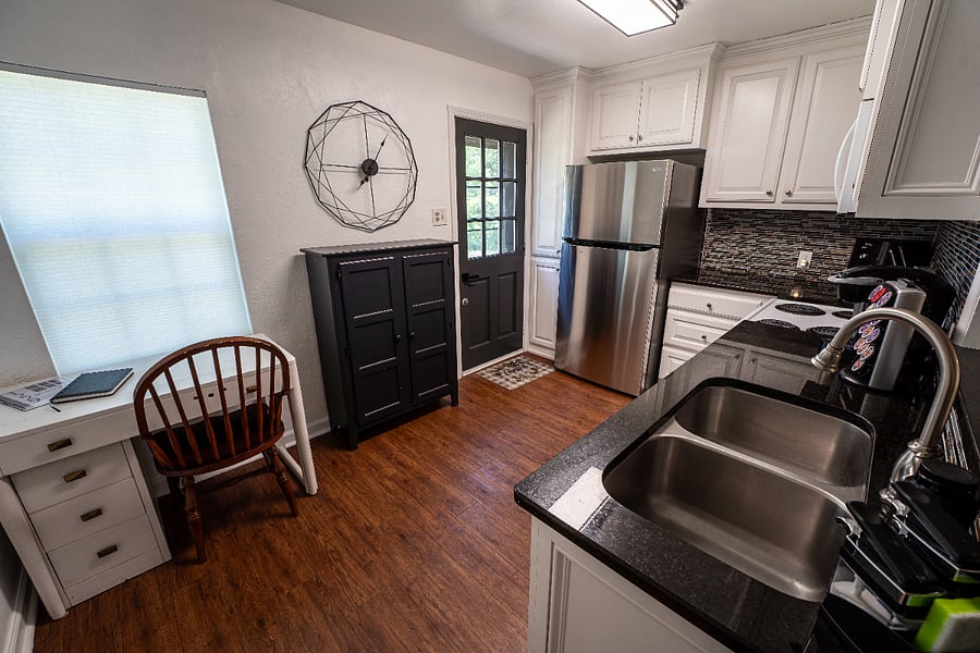 Furnished Finder property 480360_1 photo 3