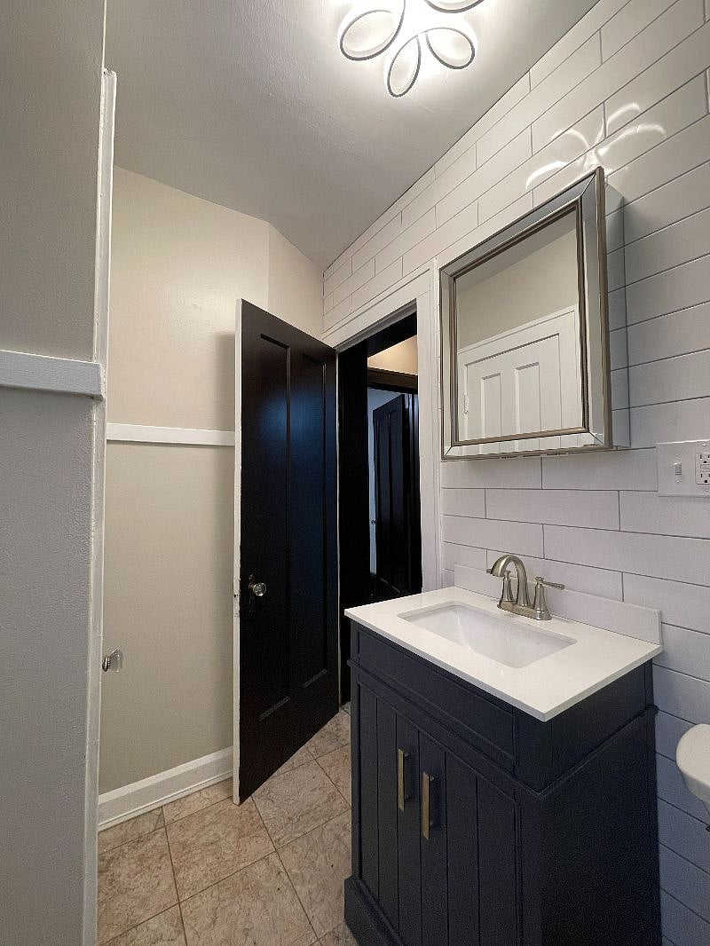Furnished Finder property 480401_1 photo 6