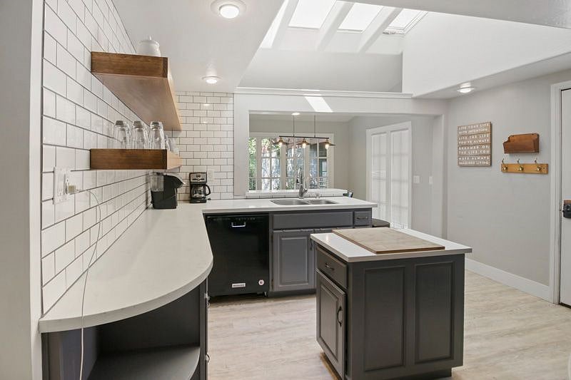 Furnished Finder property 480455_1 photo 24