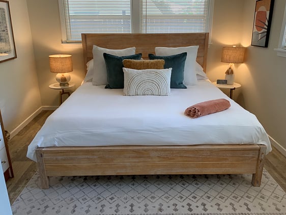 Guest Bedroom #2 - King Size Bed