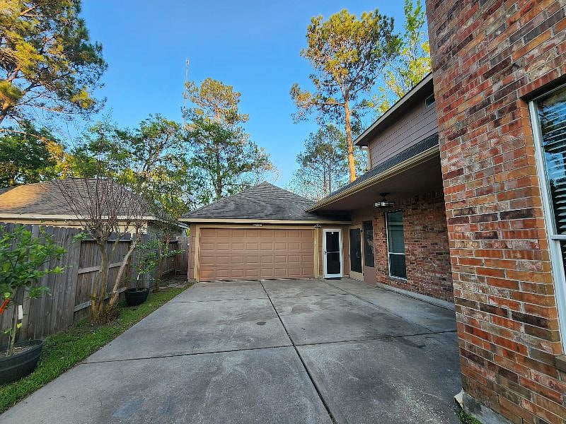 Driveway to unit