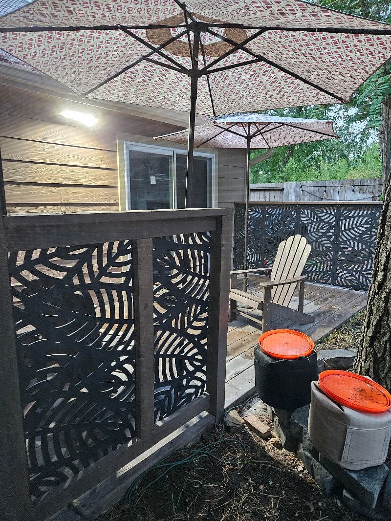 6x18 foot Private patio with privacy screen