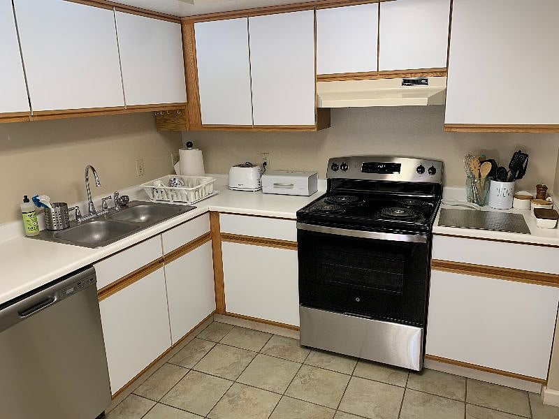 Ample counter and cupboard space