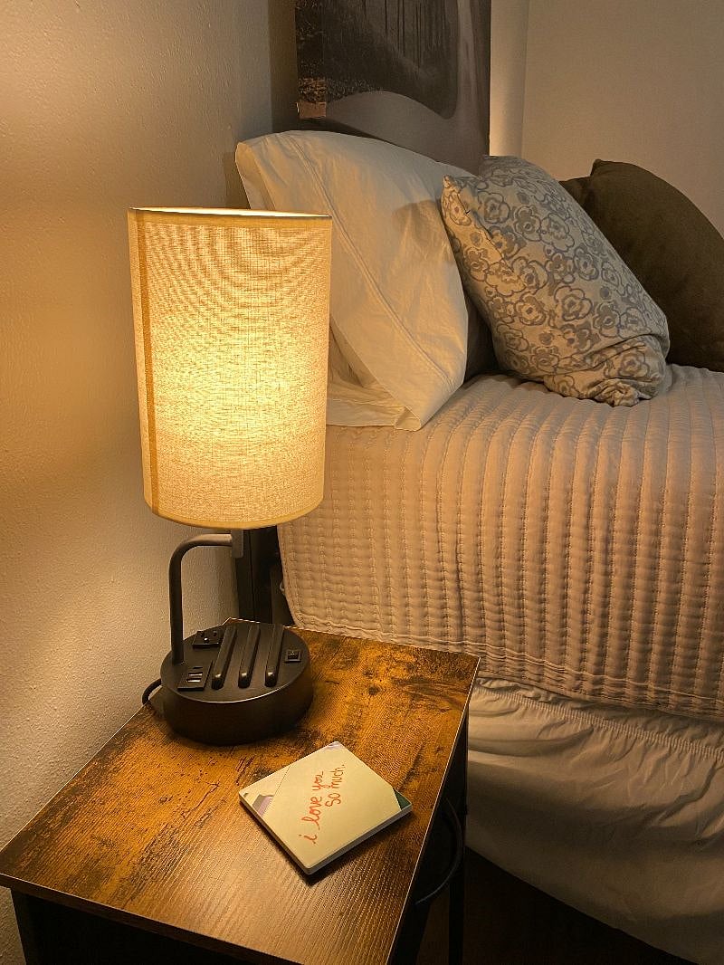 Charge Phone with lamp