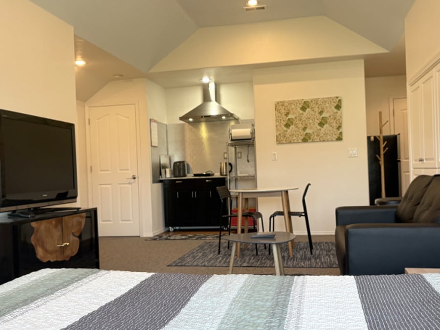 Furnished Finder property 480613_1 photo 6