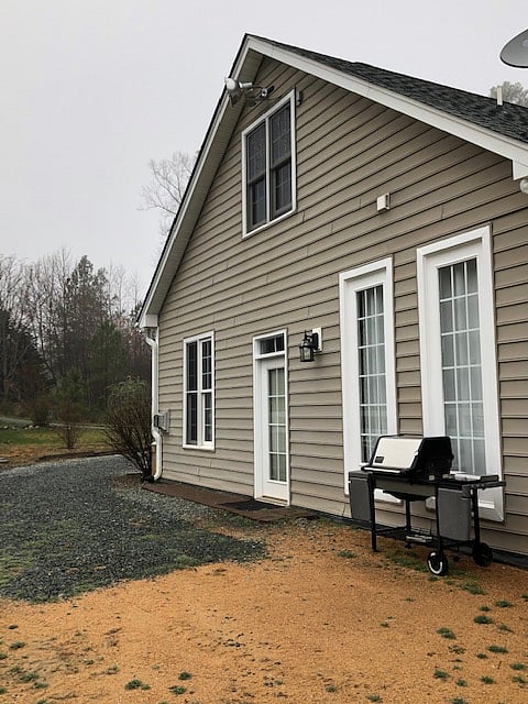 Entrance, 2 bedroom windows, 1 LR window