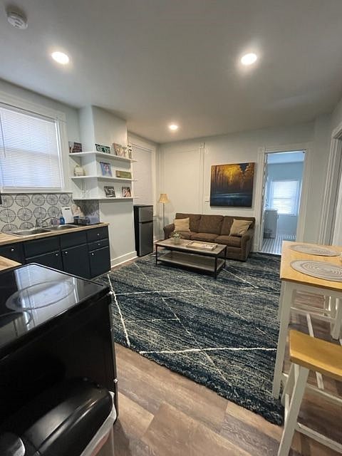 Furnished Finder property 480656_1 photo 3