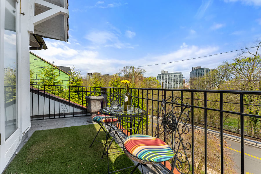 Private Balcony - Balcony Room