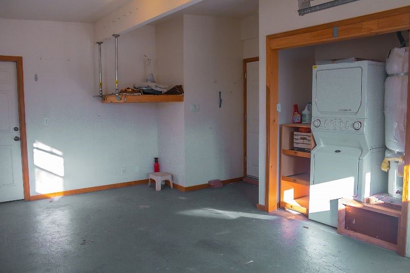 Far left door is an extra room, not heated or air-conditioned, but has been used as an office by other tenants. I can provide a space heater if needed. Door on the right is a view of the door leading into the casita, as well as the stacked washer and dryer.