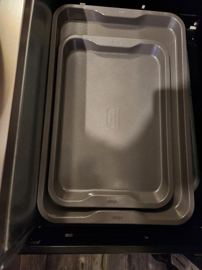 Kitchen cookware: Baking pans