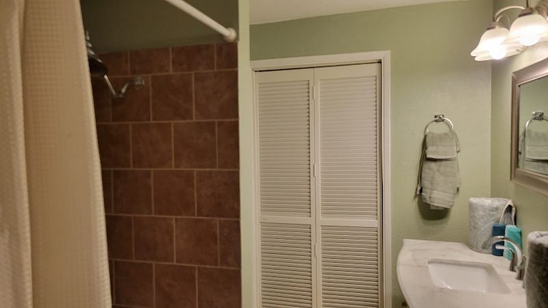 Furnished Finder property 480735_2 photo 8