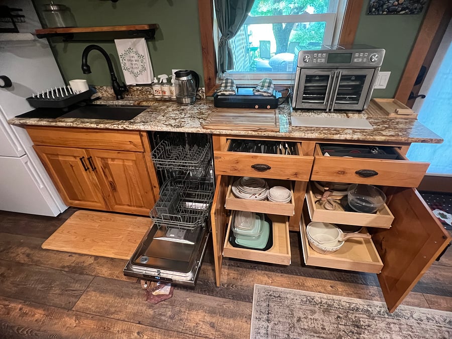 Furnished Finder property 481050_1 photo 30