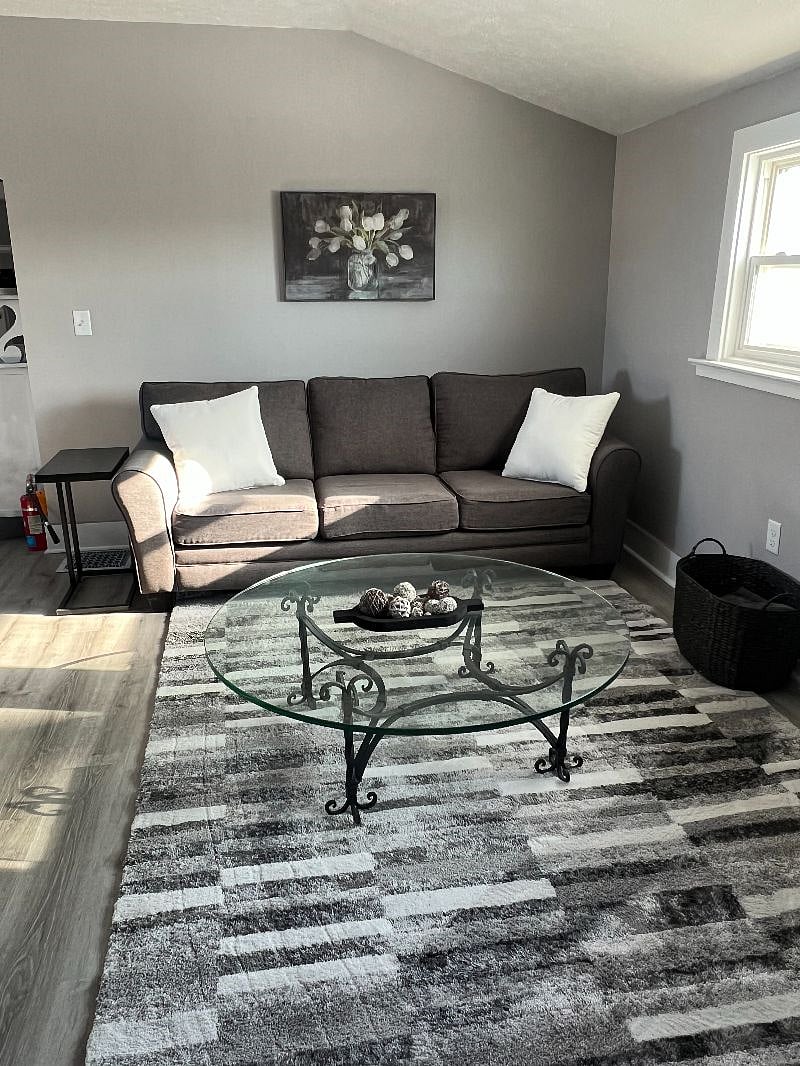 Furnished Finder property 481074_1 photo 3