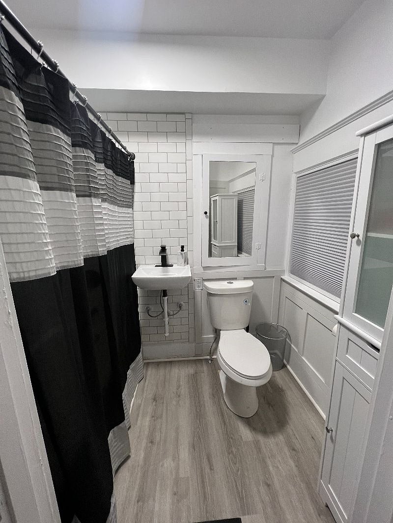 Furnished Finder property 481074_2 photo 8