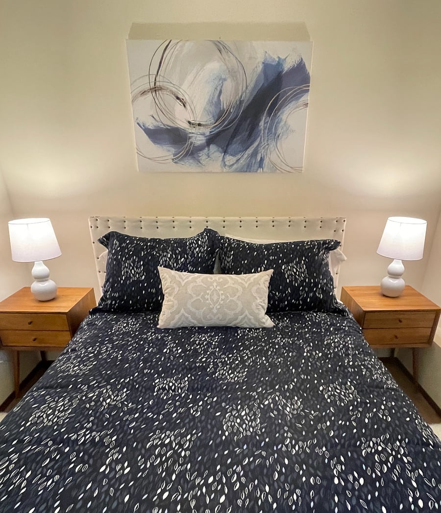 Queen Bed