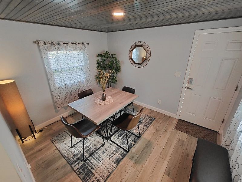 Furnished Finder property 481238_1 photo 13