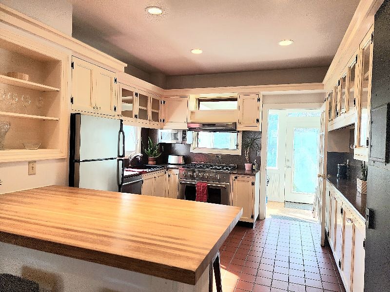Furnished Finder property 481320_1 photo 8