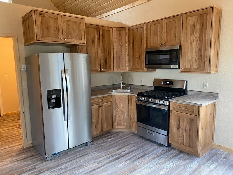 Furnished Finder property 481393_1 photo 3