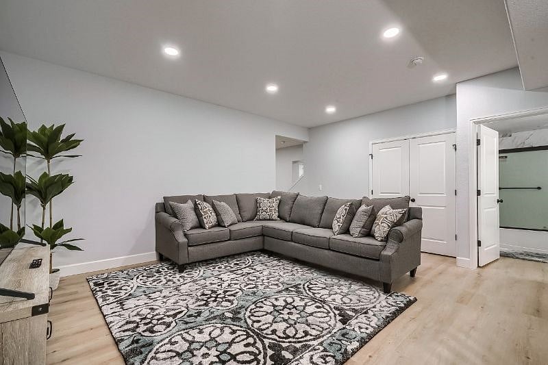 Furnished Finder property 481432_1 photo 6