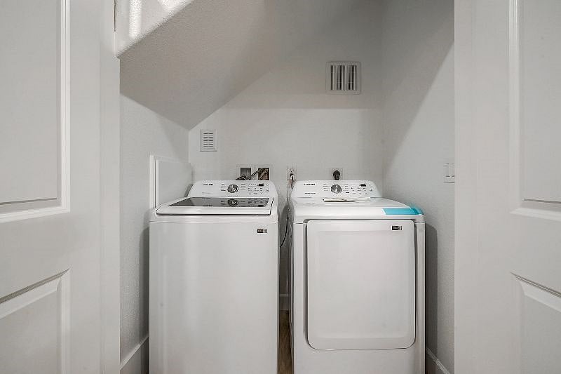 Furnished Finder property 481432_2 photo 21
