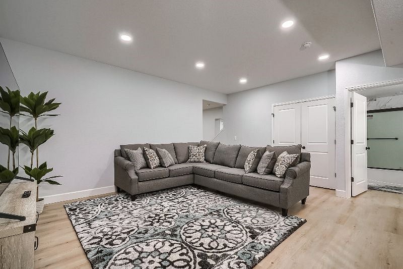 Furnished Finder property 481432_4 photo 4