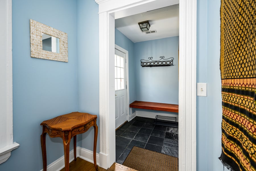 Entryway,K