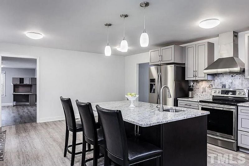 Furnished Finder property 481512_1 photo 10