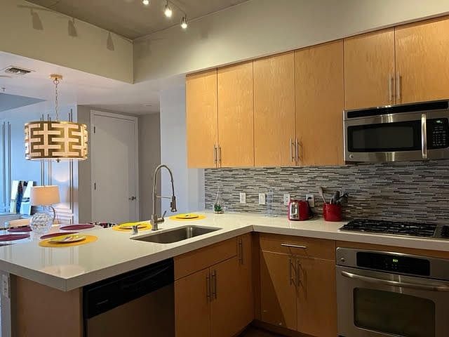 Furnished Finder property 481555_1 photo 3