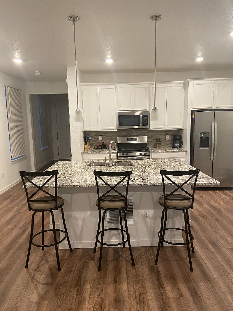 Granite Island with Barstool Seating