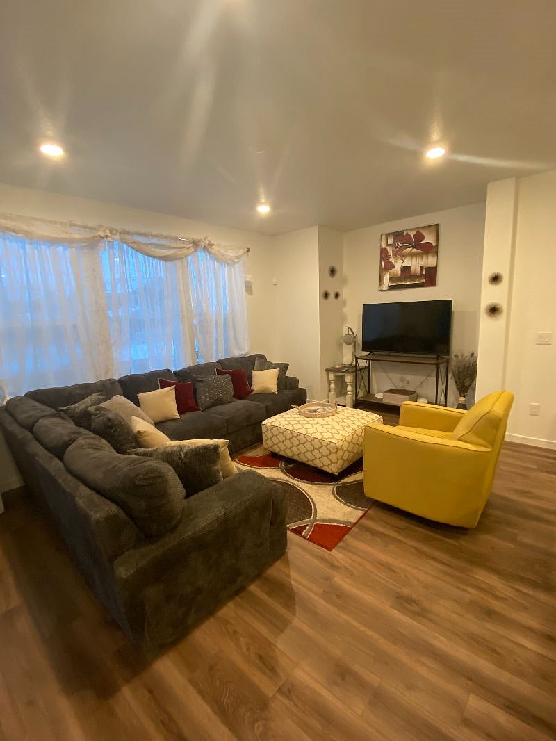 Very Cozy Family Room with lots of seating