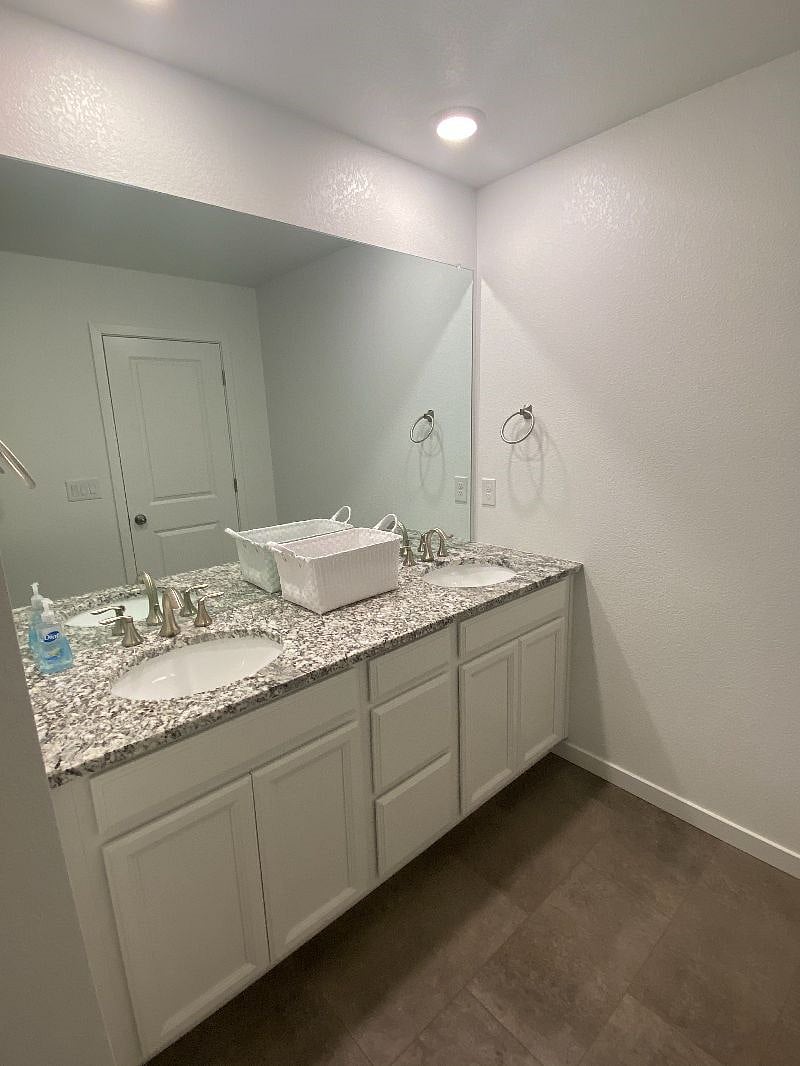 Primary Bathroom w/ Granite Countertops
