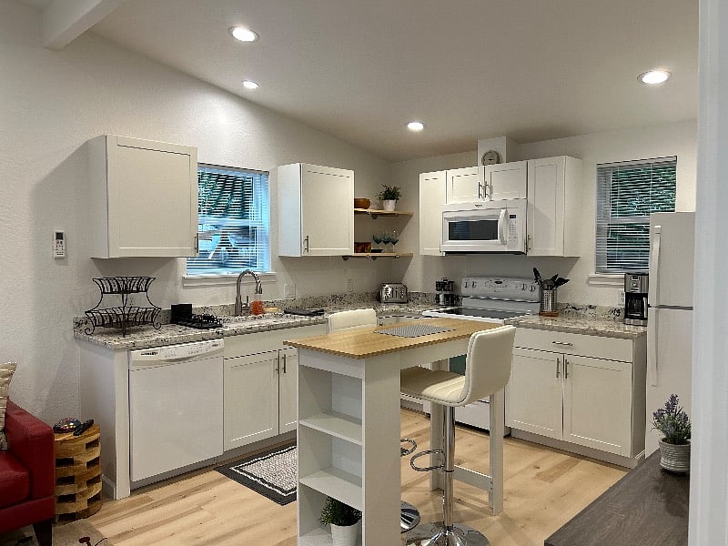 Furnished Finder property 481737_1 photo 13