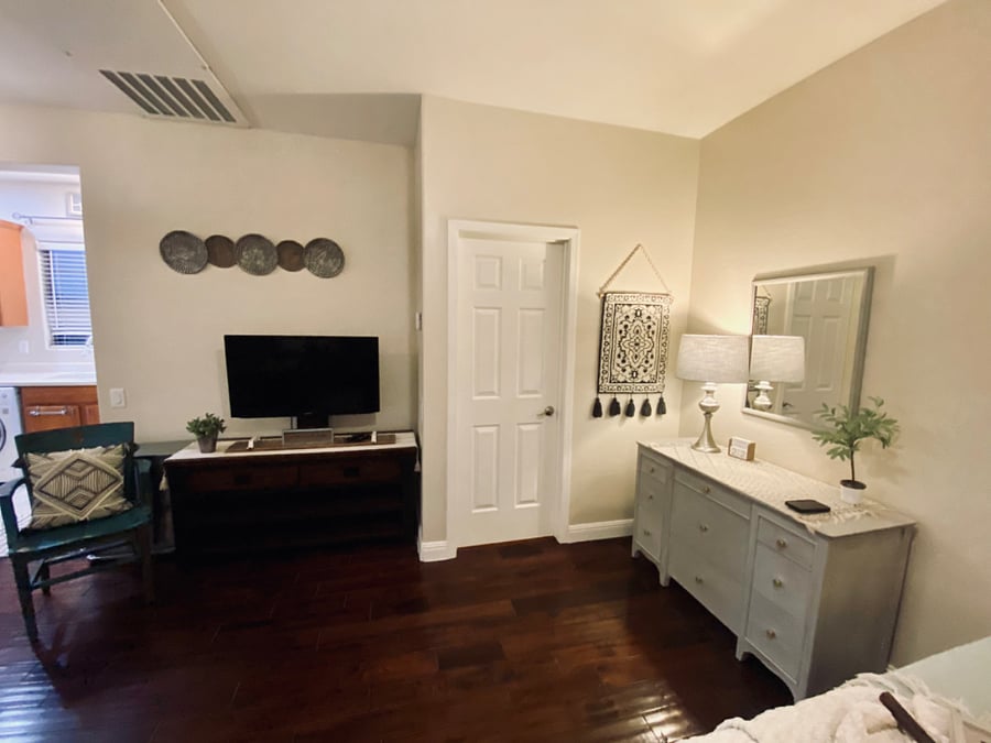 Furnished Finder property 481772_1 photo 3
