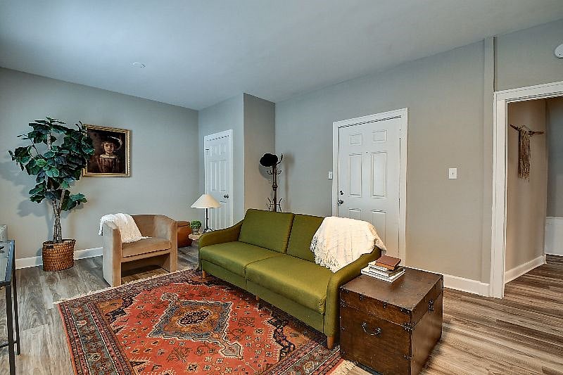 Furnished Finder property 481943_1 photo 3