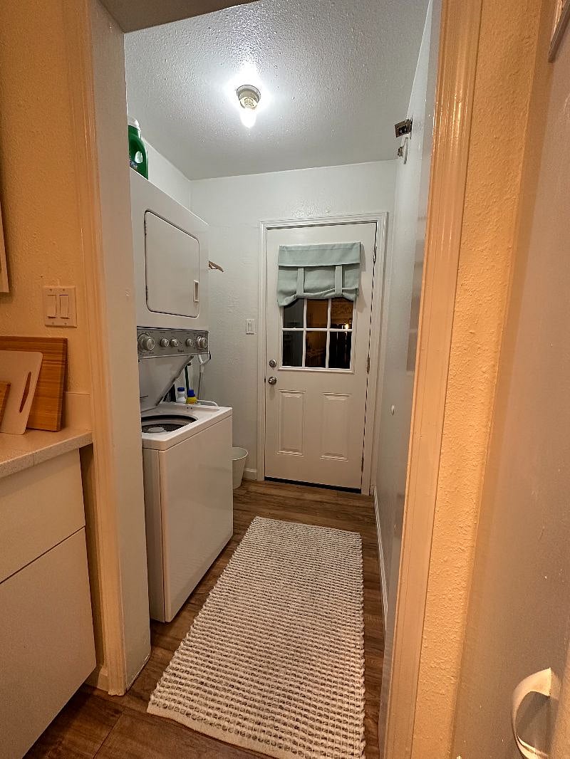 Furnished Finder property 482101_1 photo 10