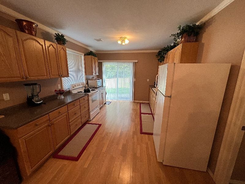 Big kitchen