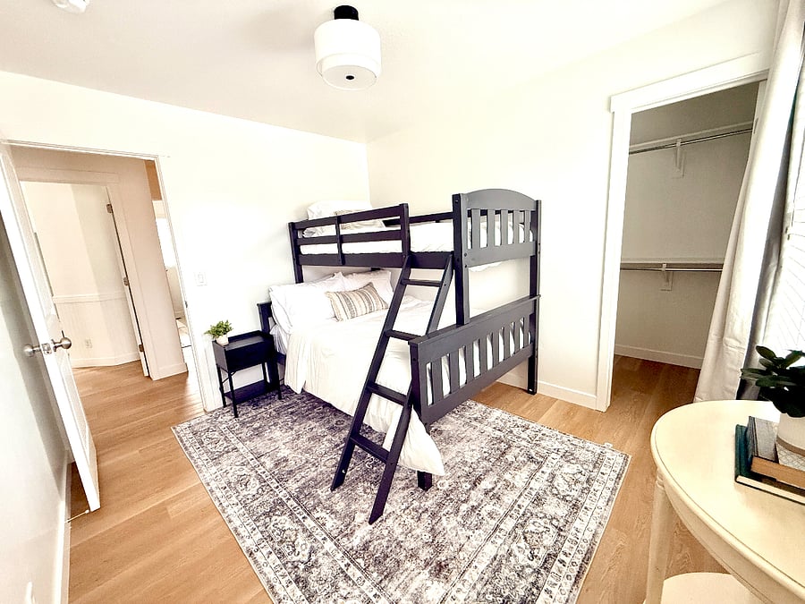Furnished Finder property 482163_1 photo 23