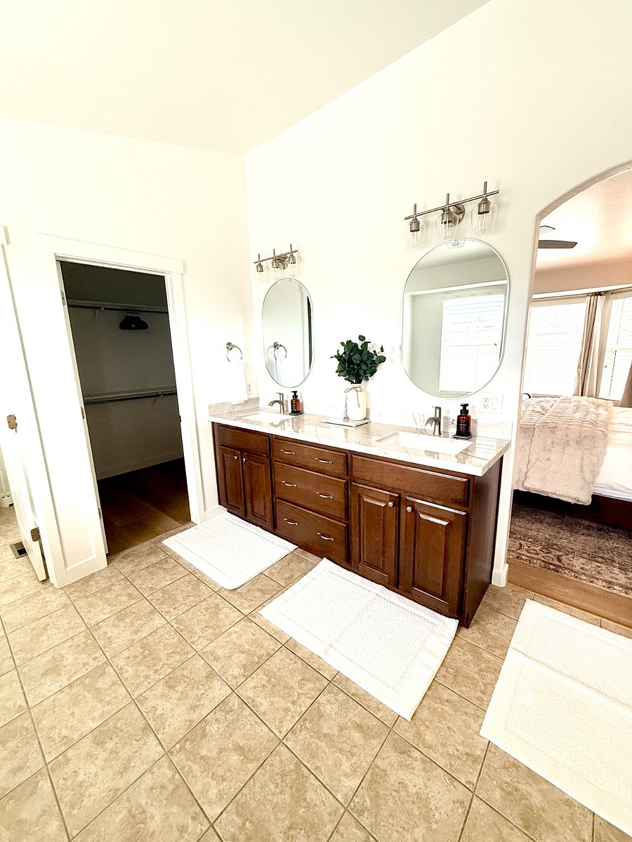 Furnished Finder property 482163_1 photo 38