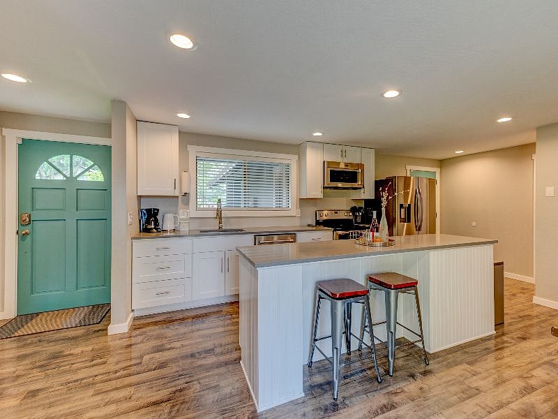 Furnished Finder property 482172_1 photo 7