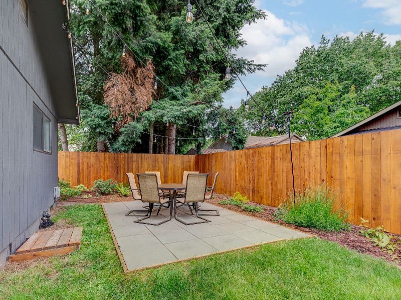 Furnished Finder property 482172_1 photo 18