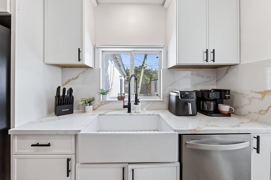 Furnished Finder property 482187_1 photo 18