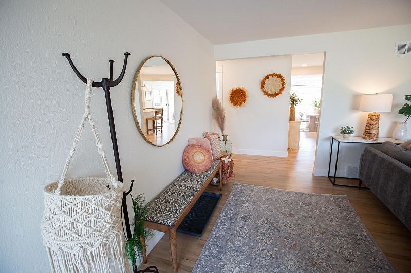 Furnished Finder property 482208_1 photo 32