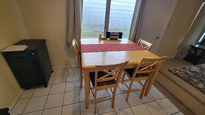 Dinning Table