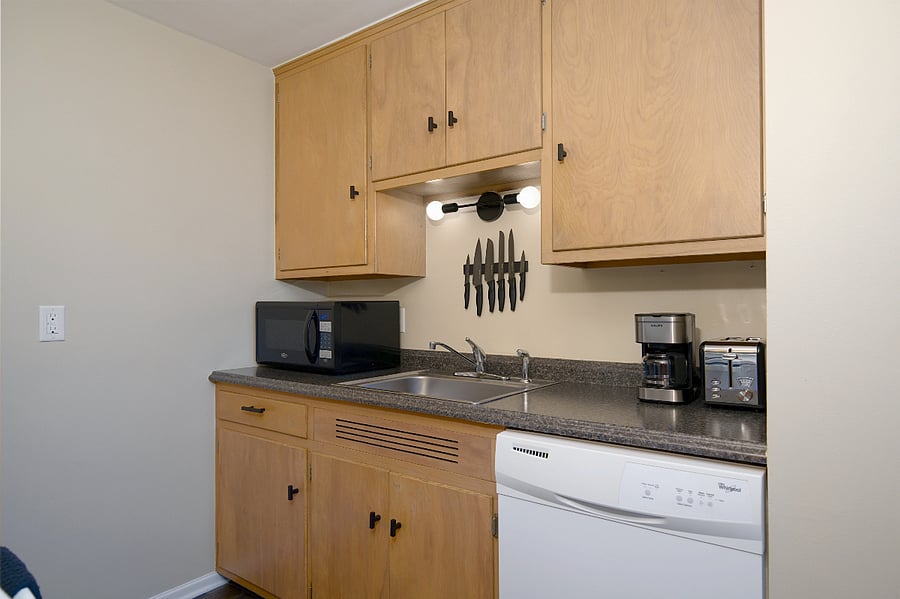 Furnished Finder property 482372_3 photo 9