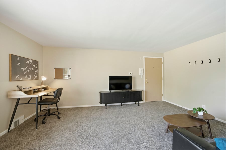 Furnished Finder property 482372_4 photo 3